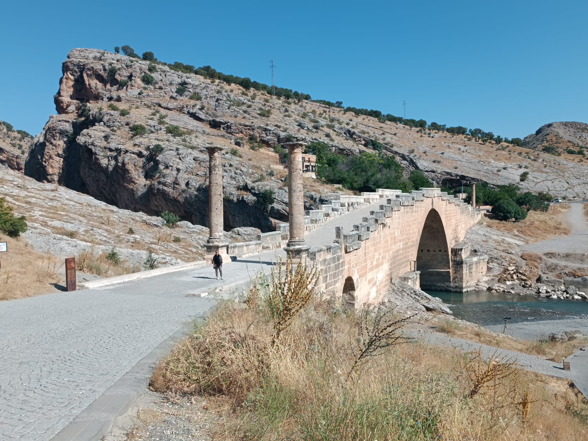 Nemrut Dağı Gün Doğumu: 2150 Metrede Unutulmaz Bir Deneyim İçin 3 Kritik Tavsiye